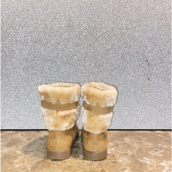 GBG Los Angeles Faux Fur Booties - Picture 3 of 7